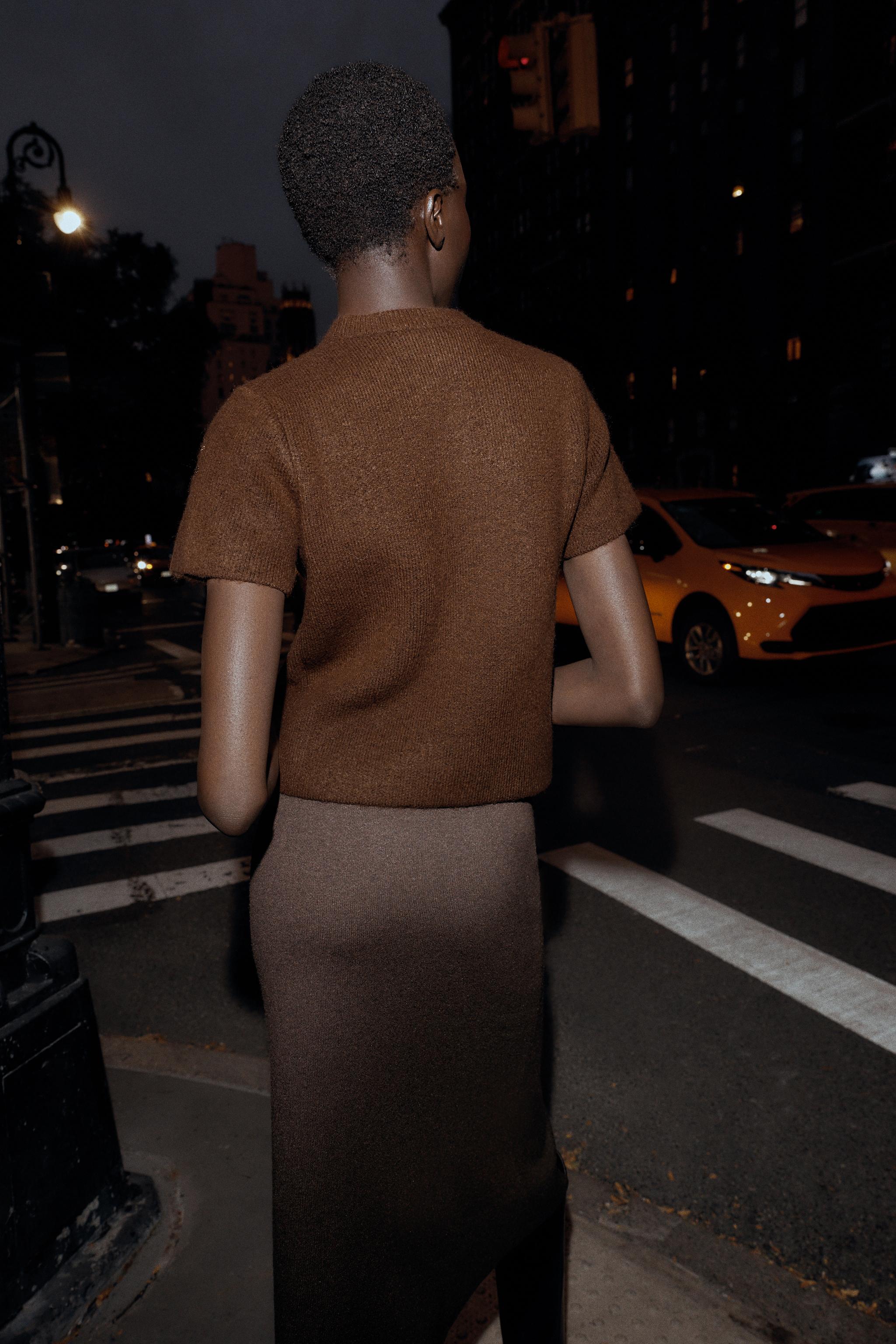 SHORT SLEEVE KNIT BEADED JUMPER